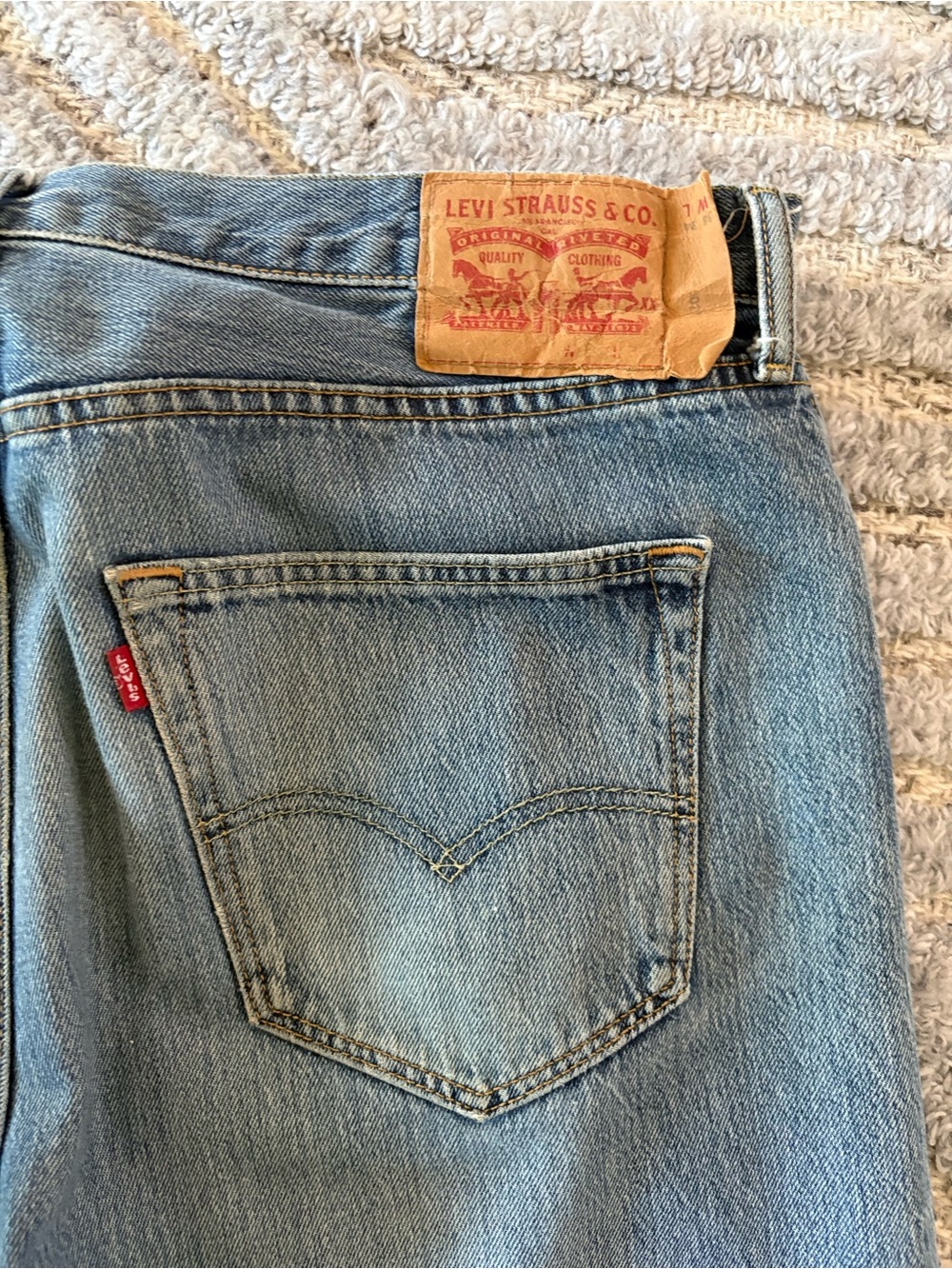 Levi's Men's Light Blue Button Fly Jeans 36w/34l